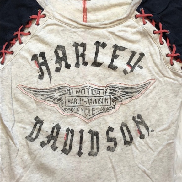 Harley Davidson Logo Criss Cross Tee - Picture 3 of 7